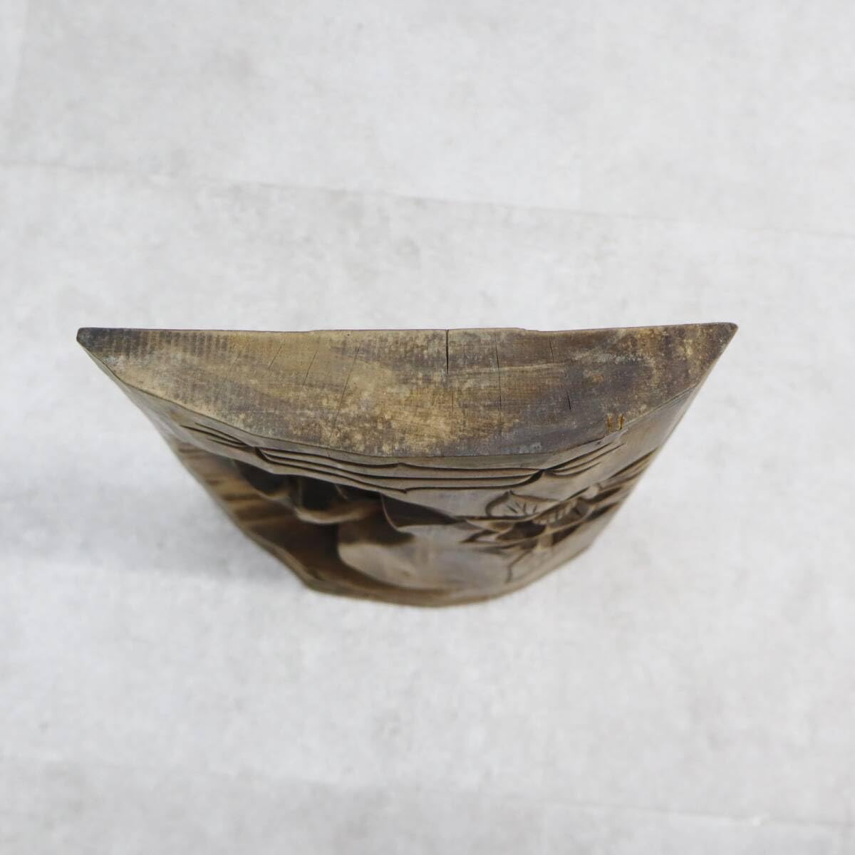 Amazon.co.jp: インテリアにアンティーク｜木彫り壁飾りアイヌ女性